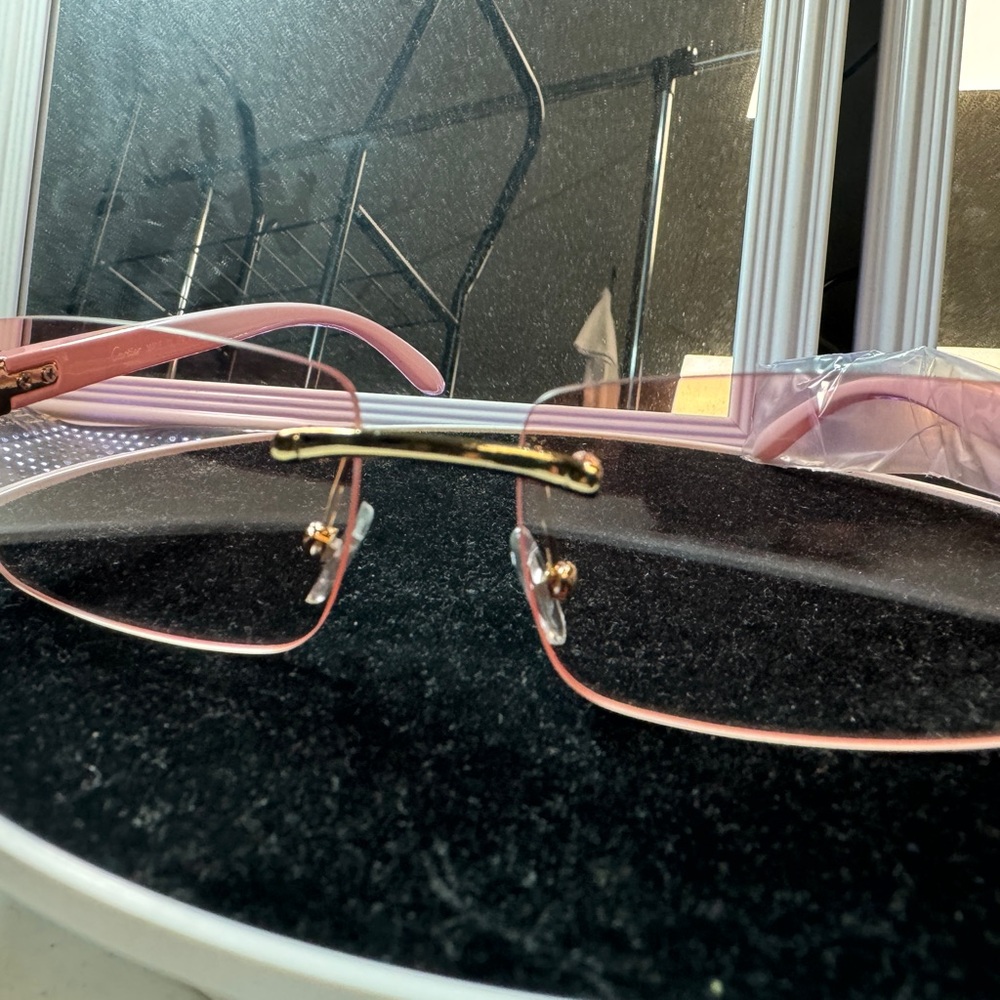 Elegant Pink Sunglasses